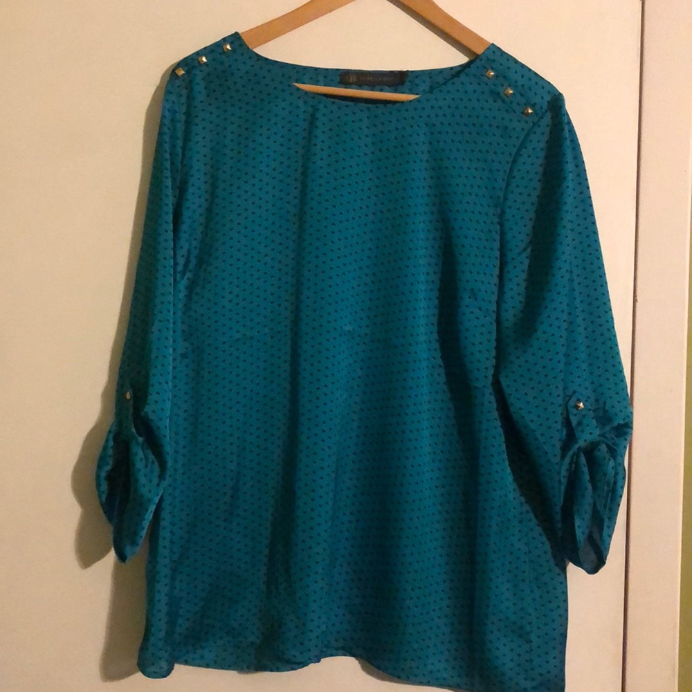 The Limited Outback Red teal top XL